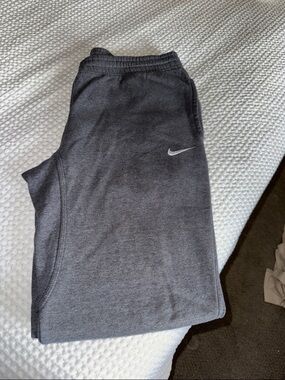 Nike Gray Fleece Baggy Leg Sweatpants